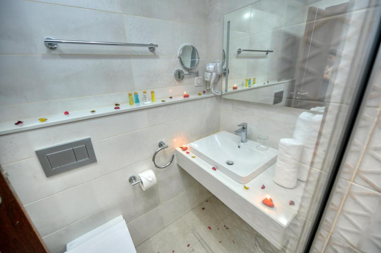 Le Palme Hotel Oran Eksteriør billede