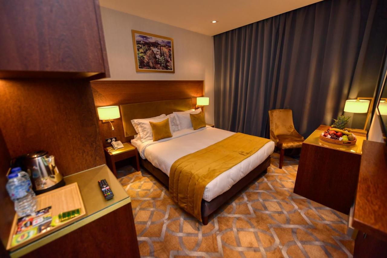 Le Palme Hotel Oran Eksteriør billede